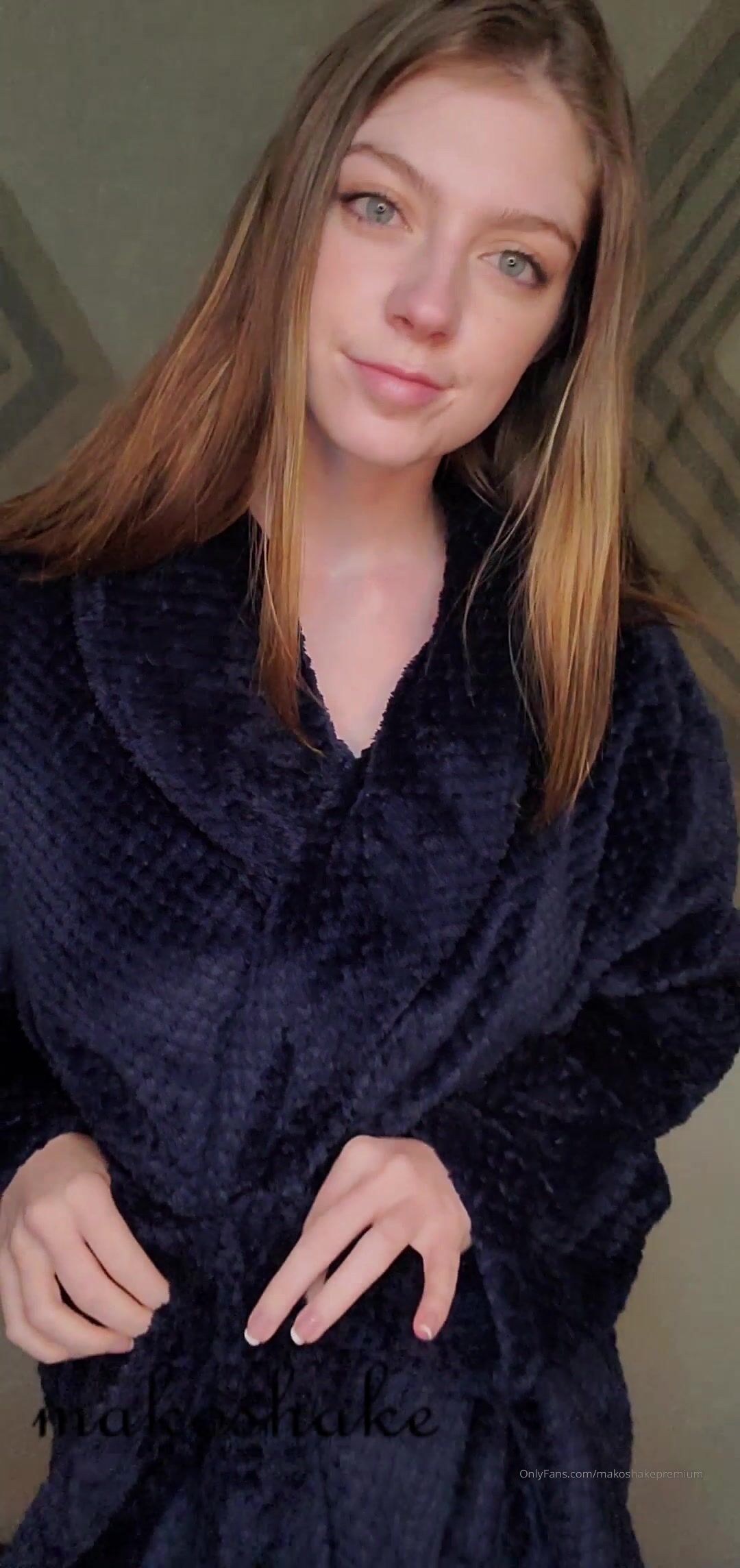 Makoshake mako. Makoshake mako. Makoshake. Makoshake video. Makoshake mako.